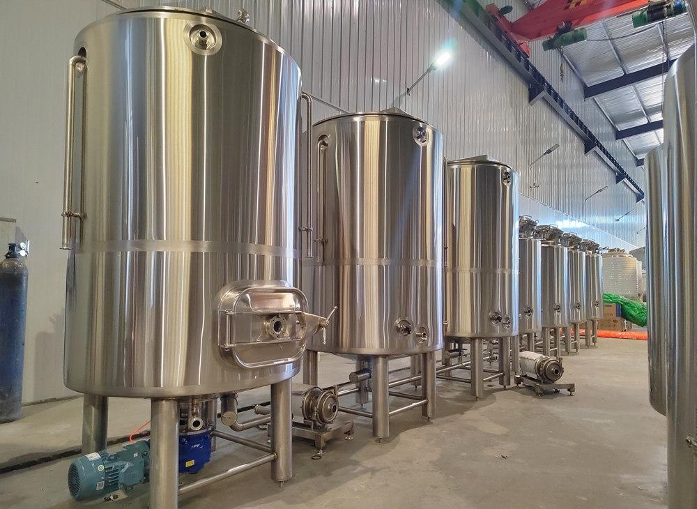 kombucha fermentation equipment, kombucha brewing equipment, flat open top kombucha fermenter, pressured kombucha fermentation tank, flash pasteurizer, 